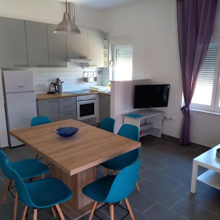 Japa Apartment *
